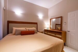 Luxueus-appartement-te huur-Punda-Curaçao-slaapkamer