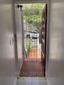 Nice-apartment-for-rent-and-gorgeous-view-in Salina-Curacao- front door