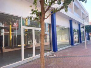 Bonito-local-comercial-en-el-centro-de-Punda