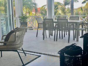 Turnkey-apartment-for-rent-on-BlueBay-Curacao-porch