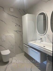 Turnkey-apartment-for-rent-on-BlueBay-Curacao-bathroom