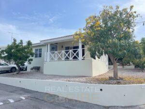 Mooie-gerenoveerde-woning-te-huur-op-resort-Lagunisol-Jan-Thiel-Curacao