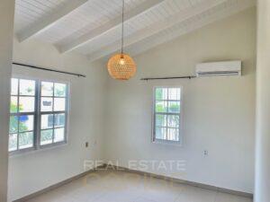 Beautiful-renovated-home-for-rent-on-resort-Lagunisol-Jan-Thiel-Curacao-bedroom