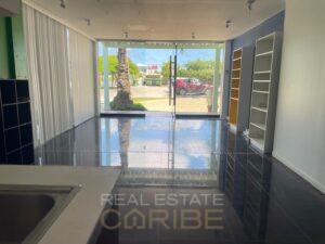 beautiful-commercial-space-centrally-located-with-many-possibilities