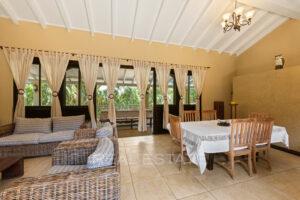 beautiful-Spanish-hacienda-style-villa-with-tropical-luxury-and-pool-in-Villapark-Zuurzak-for-sale