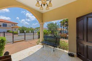 beautiful-Spanish-hacienda-style-villa-with-tropical-luxury-and-pool-in-Villapark-Zuurzak-for-sale