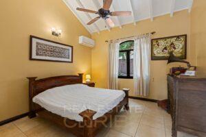 beautiful-Spanish-hacienda-style-villa-with-tropical-luxury-and-pool-in-Villapark-Zuurzak-for-sale