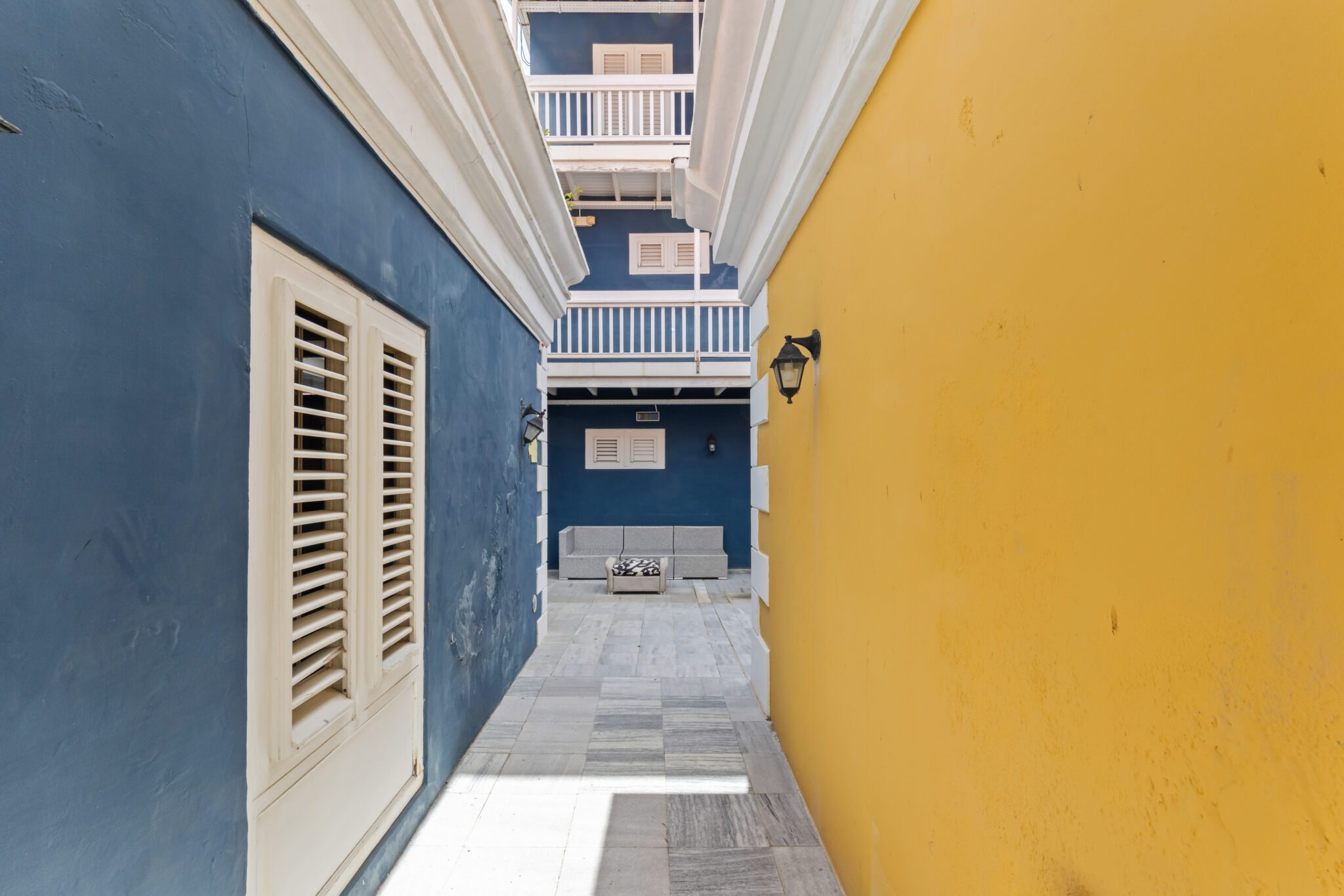 Commercial in Punda