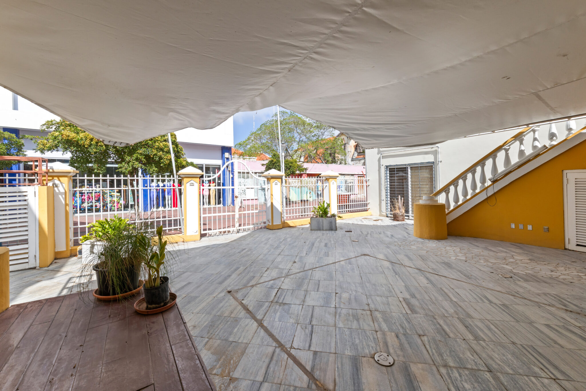 Commercial in Punda