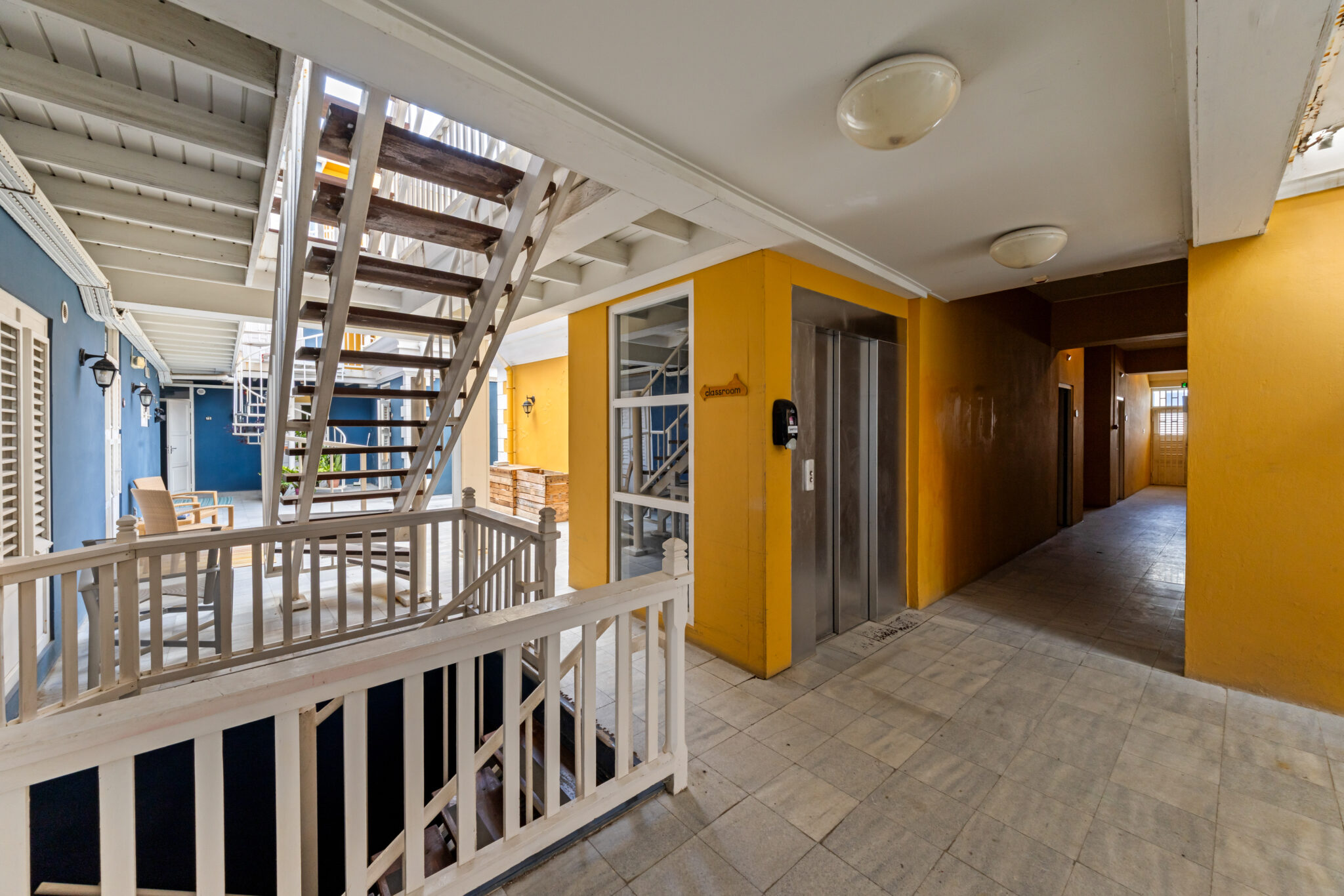 Commercial in Punda