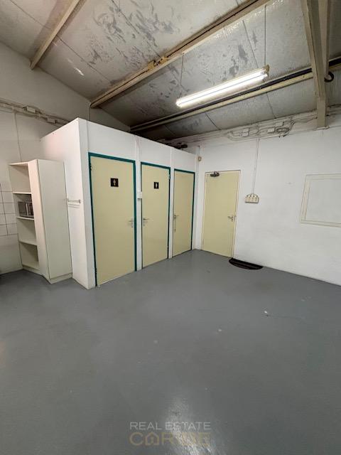 Commercial in Suffisant