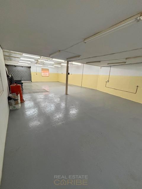 Commercial in Suffisant