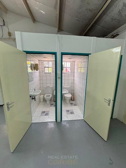 Commercial in Suffisant