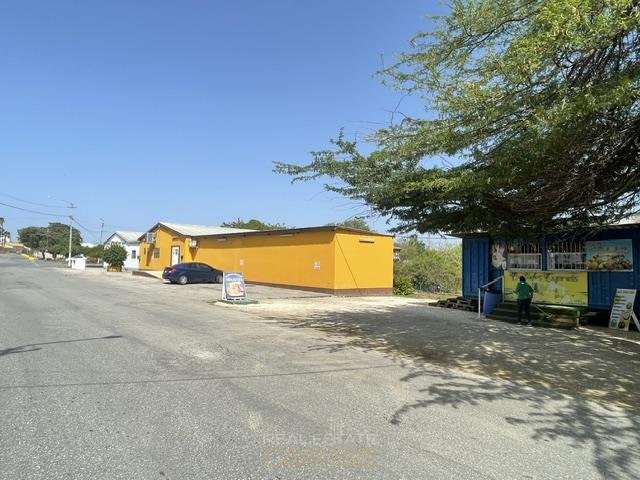 Commercial in Suffisant