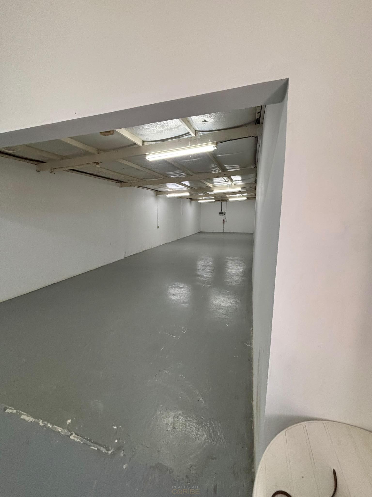 Commercial in Suffisant